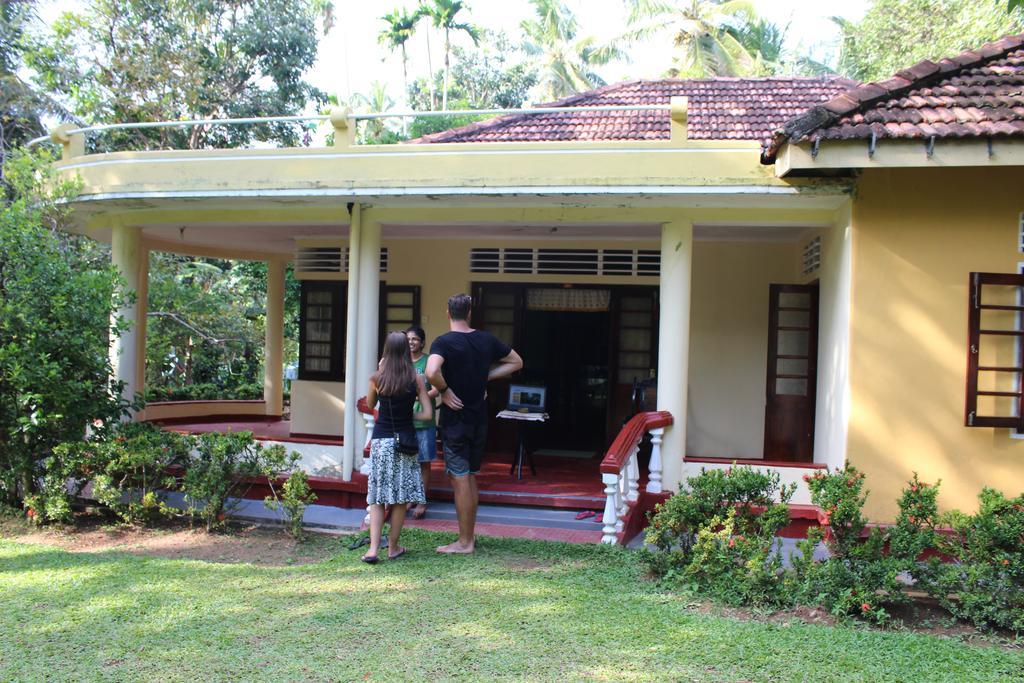 Abberny Villa Midigama East Exterior foto