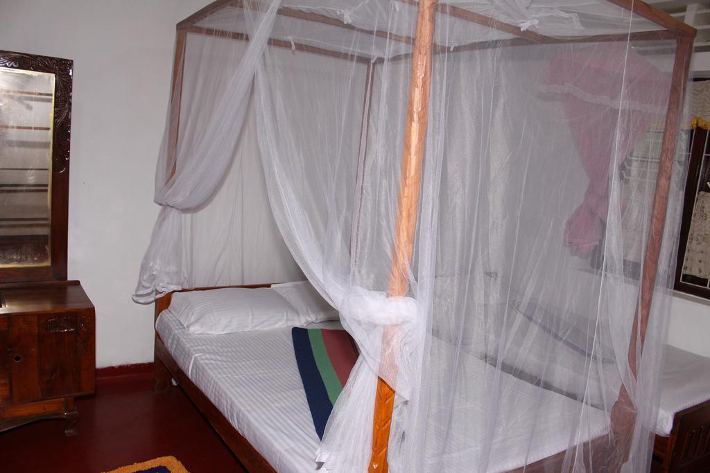 Abberny Villa Midigama East Zimmer foto