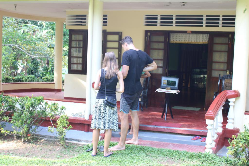 Abberny Villa Midigama East Zimmer foto