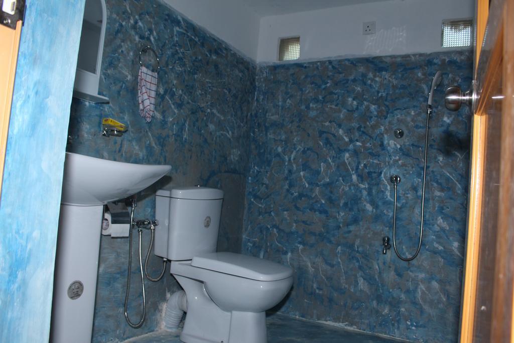 Abberny Villa Midigama East Zimmer foto